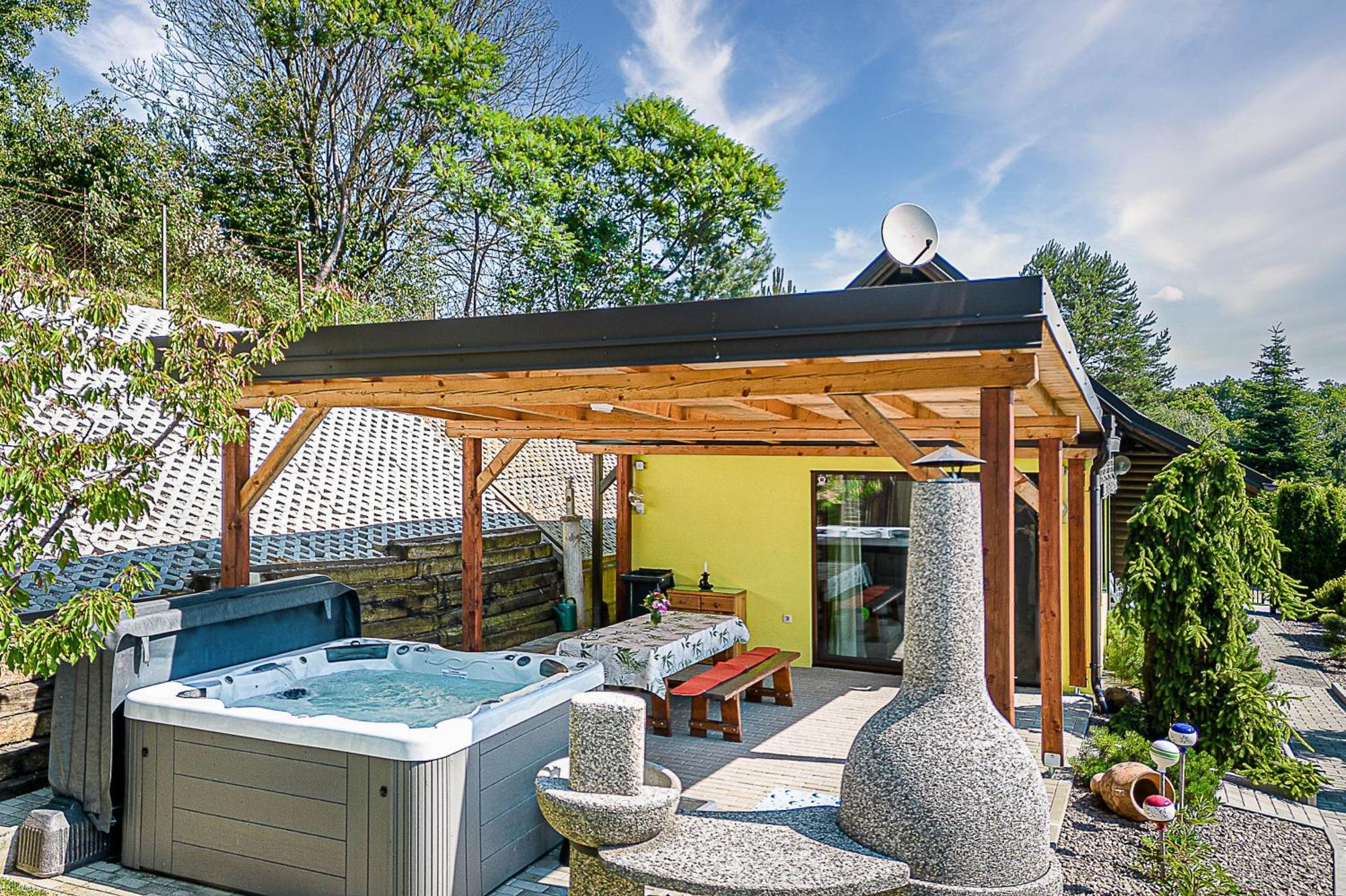 Ladybug House With Whirlpool - Happy Rentals Fokovci Exterior photo