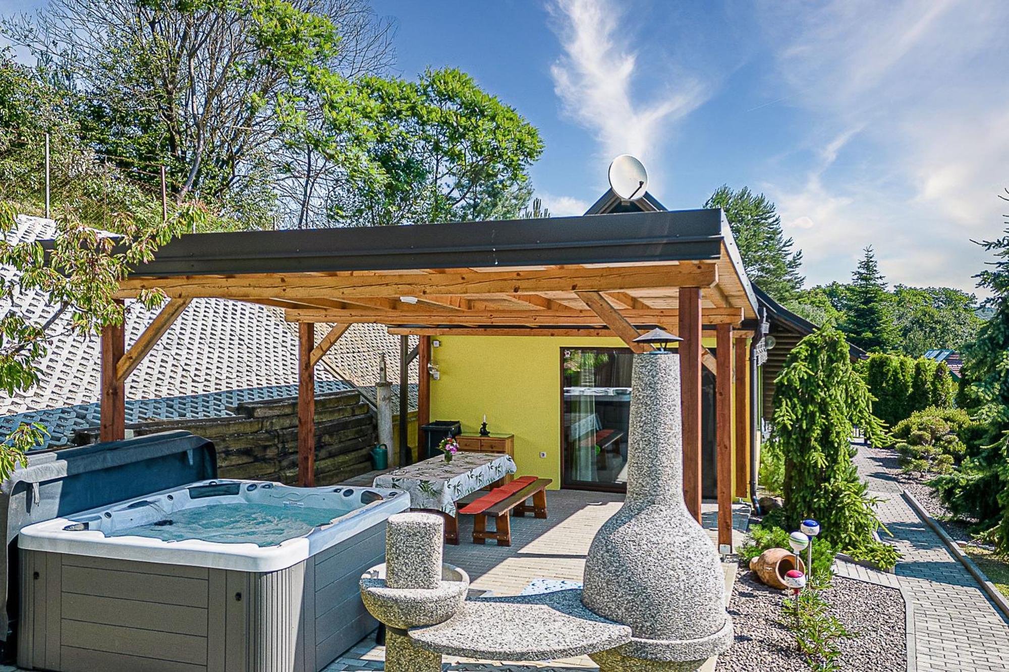 Ladybug House With Whirlpool - Happy Rentals Fokovci Exterior photo